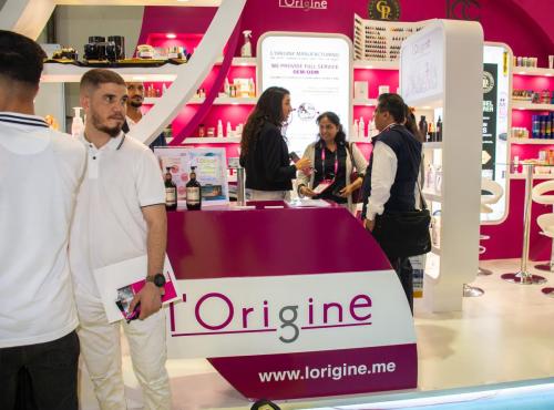 L'Origine fair booth