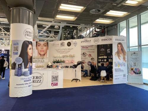 L'Origine exhibition stand